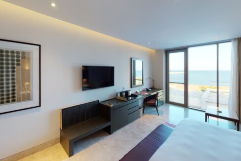 Kempinski-Deluxe-Sea-View-Bedroom(1)